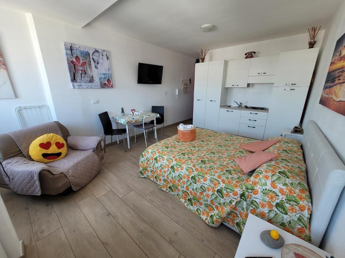 Rosato 3 Sea View Apartment Lignano Sabbiadoro Exterior photo